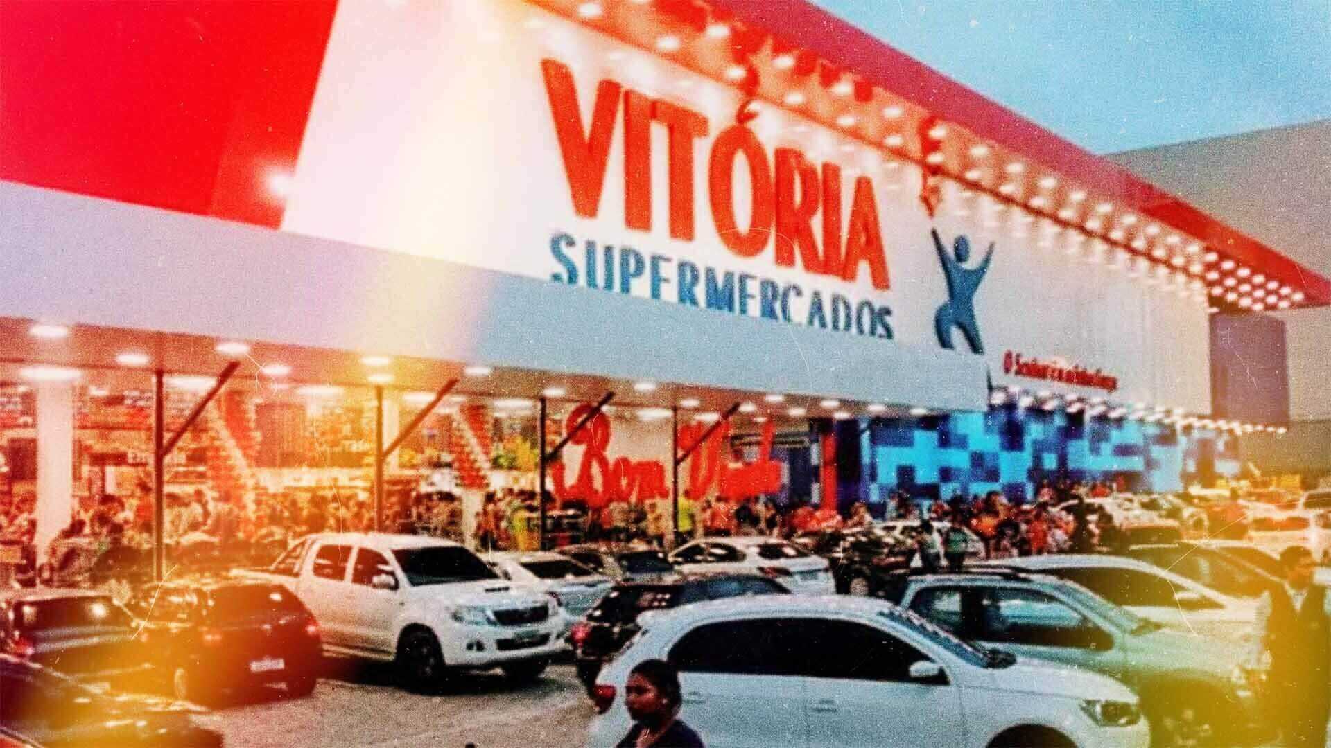 Fachada frontal do Vitória Supermercados